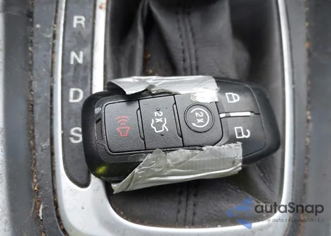 2013 Ford Fusion Titanium z USA, uszkodzony, nr VIN 3FA6P0K90DR140398